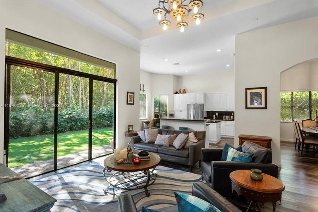 7666 SW 193rd Ln, Cutler Bay, FL 33157