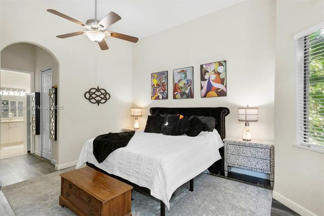 7666 SW 193rd Ln, Cutler Bay, FL 33157