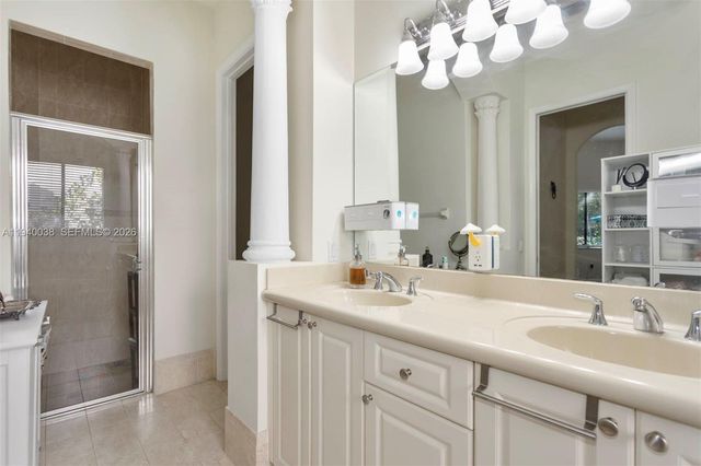 7666 SW 193rd Ln, Cutler Bay, FL 33157