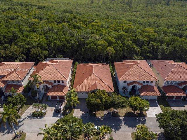 7666 SW 193rd Ln, Cutler Bay, FL 33157