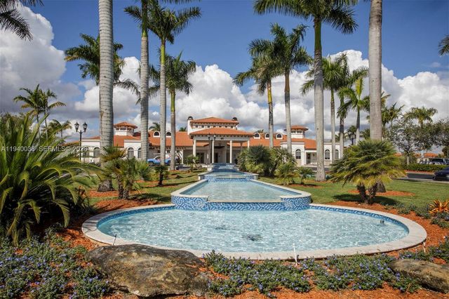 7666 SW 193rd Ln, Cutler Bay, FL 33157