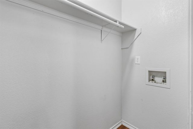 616 Lake Crest Parkway, Azle, TX 76020