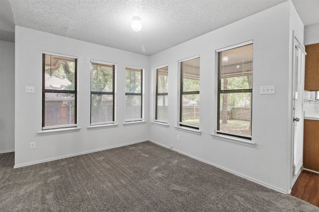 616 Lake Crest Parkway, Azle, TX 76020