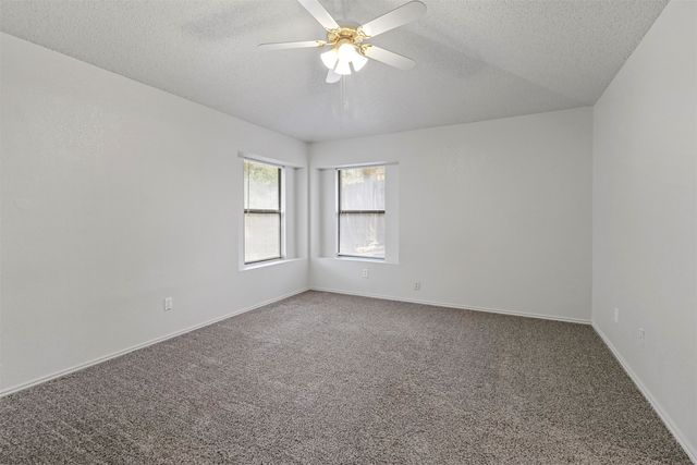616 Lake Crest Parkway, Azle, TX 76020