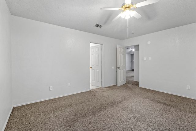 616 Lake Crest Parkway, Azle, TX 76020