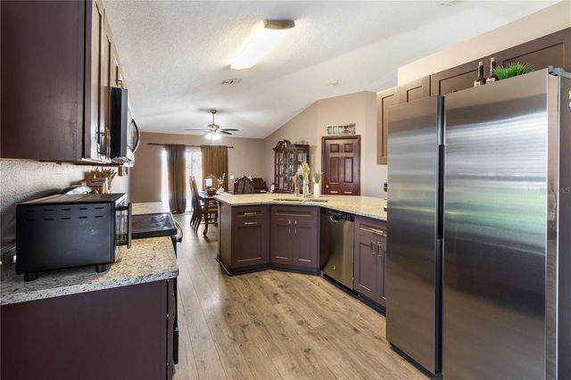 1527 COUNTRY CHASE STREET, Lakeland, FL 33810