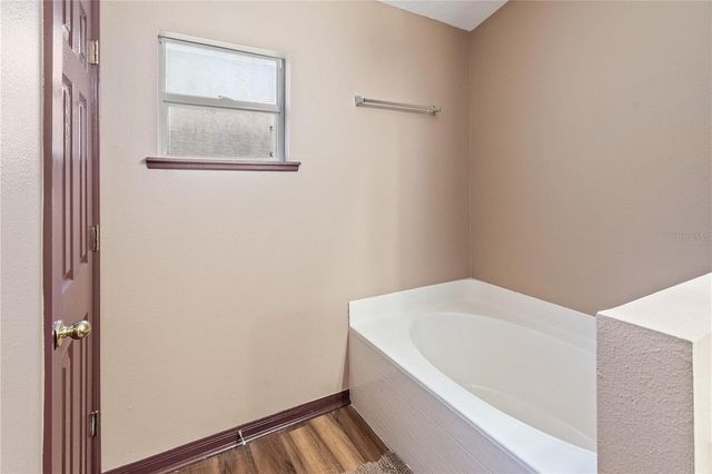 1527 COUNTRY CHASE STREET, Lakeland, FL 33810