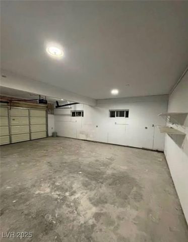 2784 Belcastro Street, Las Vegas, NV 89117