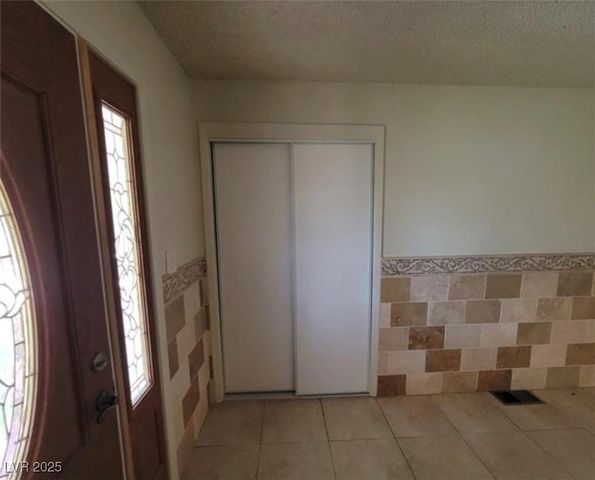 2784 Belcastro Street, Las Vegas, NV 89117