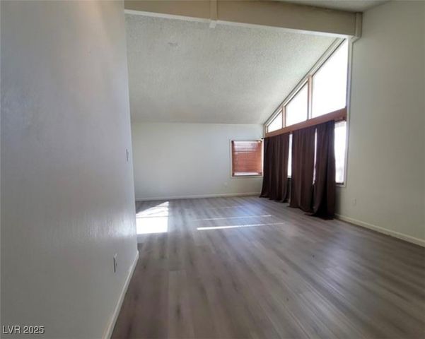 2784 Belcastro Street, Las Vegas, NV 89117