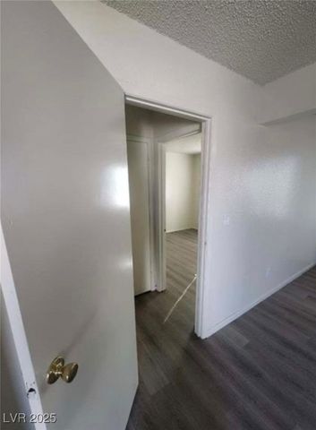 2784 Belcastro Street, Las Vegas, NV 89117