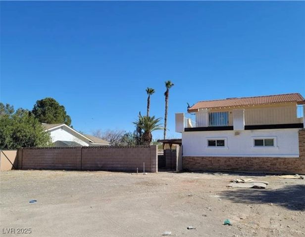 2784 Belcastro Street, Las Vegas, NV 89117