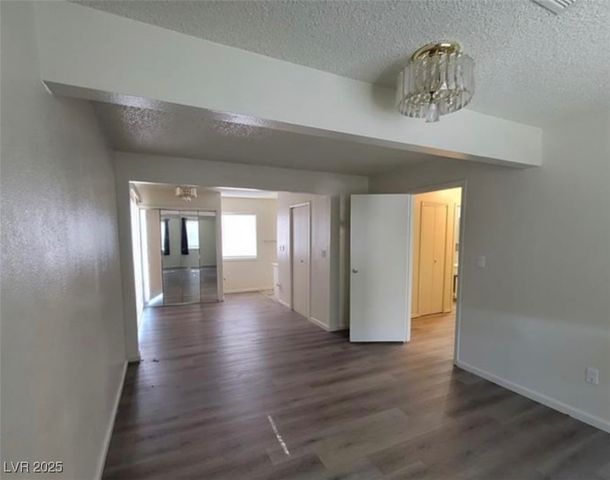 2784 Belcastro Street, Las Vegas, NV 89117