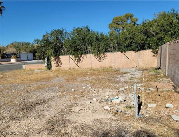 2784 Belcastro Street, Las Vegas, NV 89117