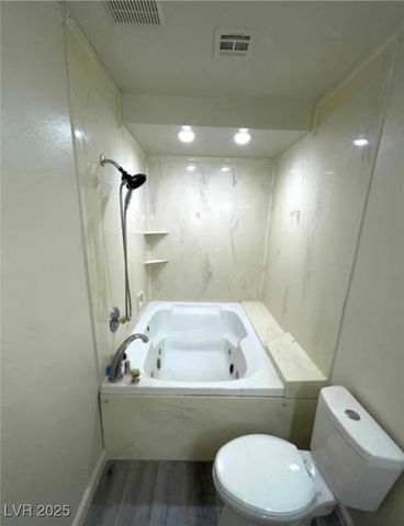 2784 Belcastro Street, Las Vegas, NV 89117