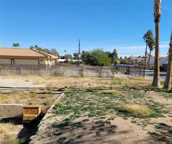 2784 Belcastro Street, Las Vegas, NV 89117