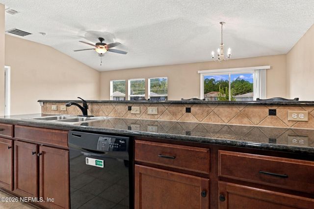 76682 TIMBERCREEK Boulevard, Yulee, FL 32097