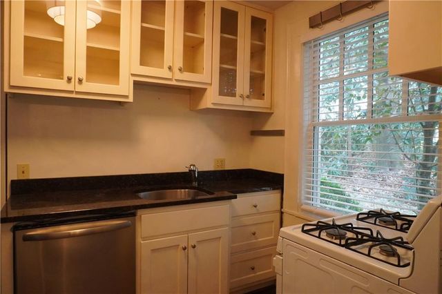 2544 Peachtree NW Road 6, Atlanta, GA 30305