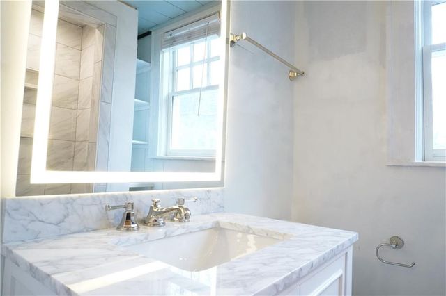 2544 Peachtree NW Road 6, Atlanta, GA 30305