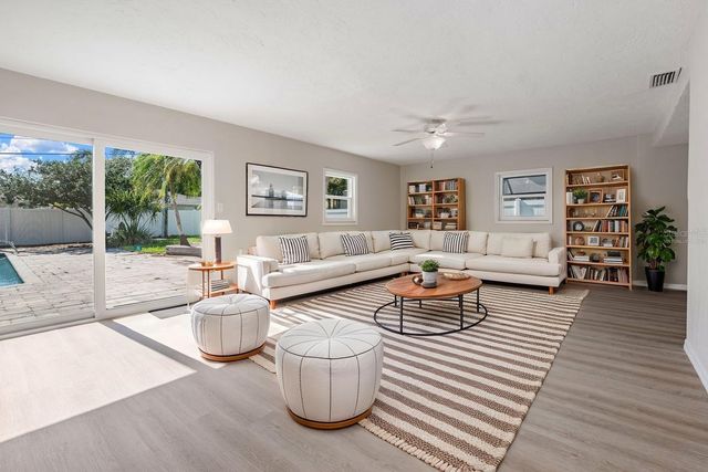 6300 BAYOU GRANDE BOULEVARD NE, St Petersburg, FL 33702