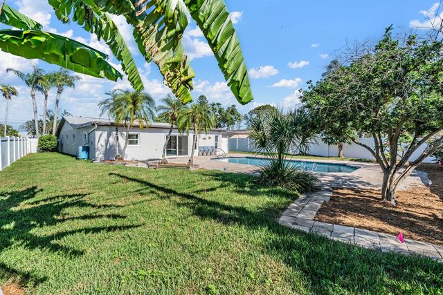 6300 BAYOU GRANDE BOULEVARD NE, St Petersburg, FL 33702