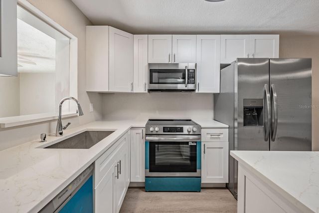 6300 BAYOU GRANDE BOULEVARD NE, St Petersburg, FL 33702