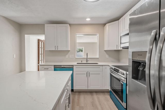 6300 BAYOU GRANDE BOULEVARD NE, St Petersburg, FL 33702