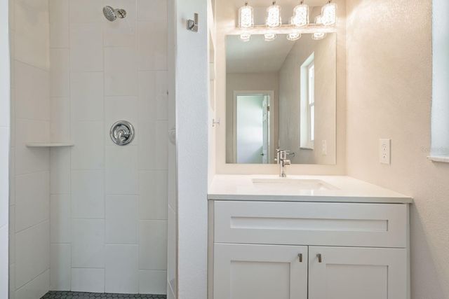 6300 BAYOU GRANDE BOULEVARD NE, St Petersburg, FL 33702