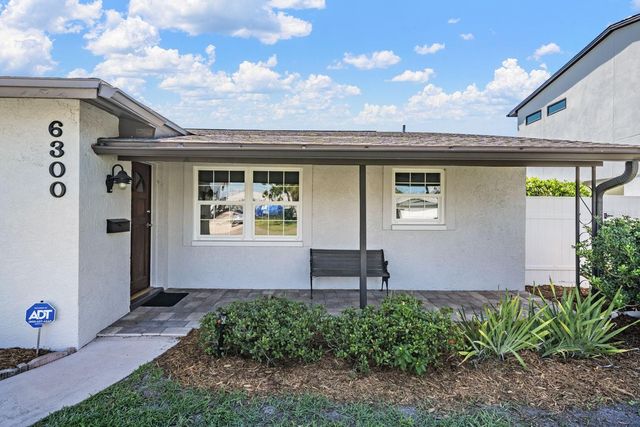 6300 BAYOU GRANDE BOULEVARD NE, St Petersburg, FL 33702