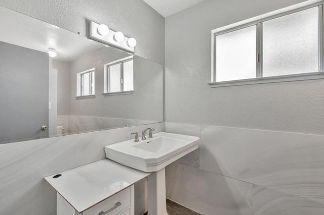 3504 SUNRISE Court, Martinez, CA 94553