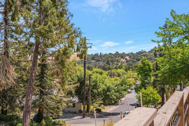 3504 SUNRISE Court, Martinez, CA 94553