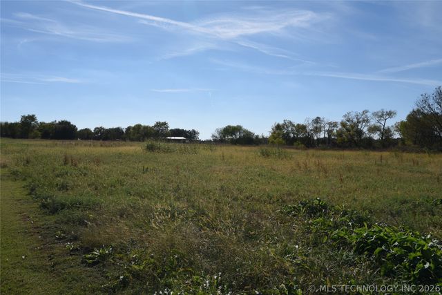 4621 E Garfield Road, Beggs, OK 74421