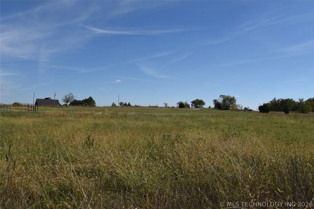 4621 E Garfield Road, Beggs, OK 74421