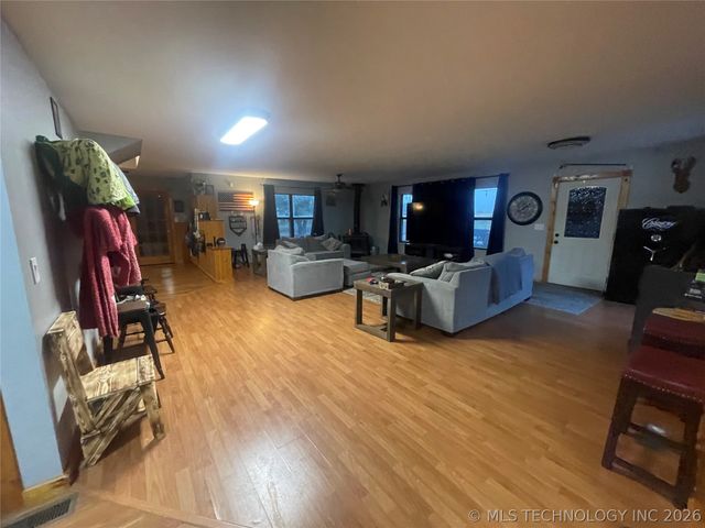 4621 E Garfield Road, Beggs, OK 74421