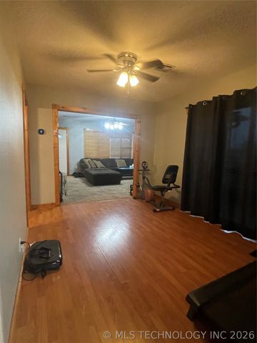 4621 E Garfield Road, Beggs, OK 74421