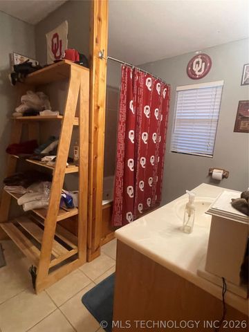 4621 E Garfield Road, Beggs, OK 74421