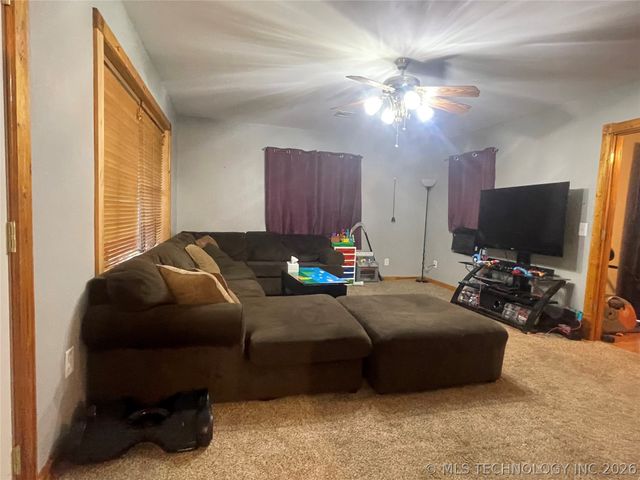 4621 E Garfield Road, Beggs, OK 74421