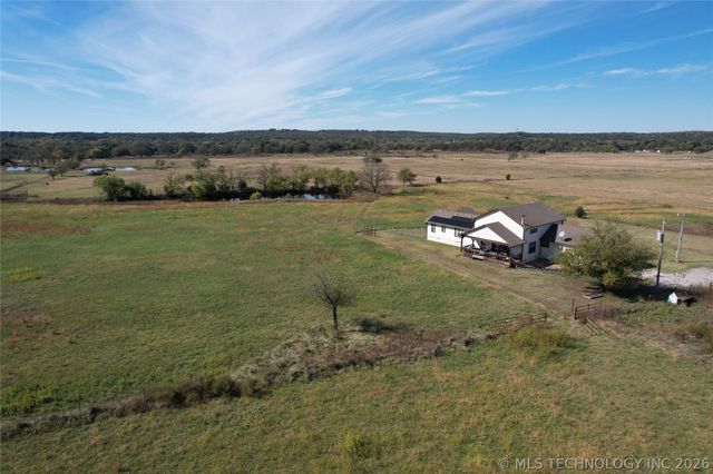 4621 E Garfield Road, Beggs, OK 74421
