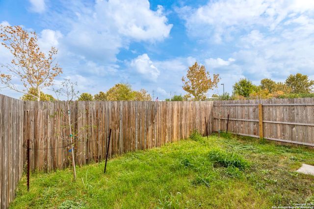 10824 Presa Way, San Antonio, TX 78223