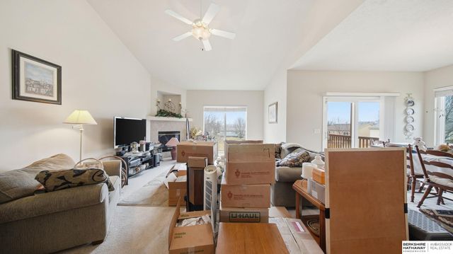 14516 Locust Street, Omaha, NE 68116