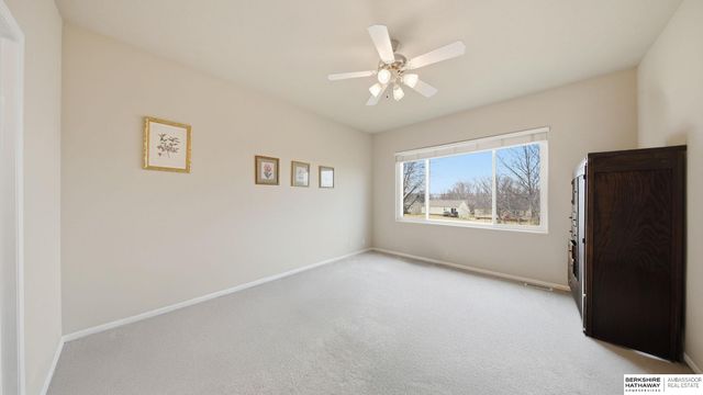 14516 Locust Street, Omaha, NE 68116