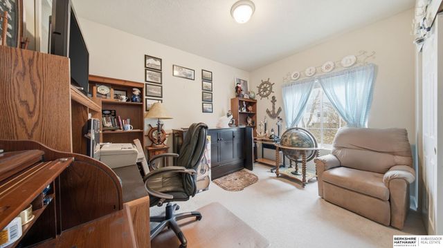 14516 Locust Street, Omaha, NE 68116