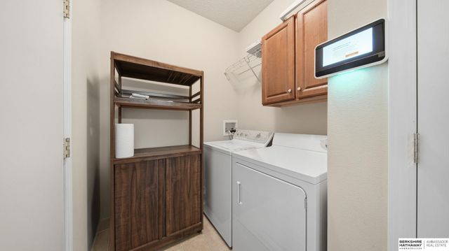 14516 Locust Street, Omaha, NE 68116