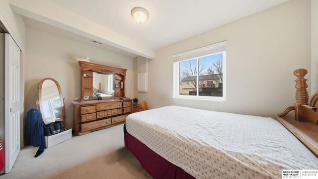 14516 Locust Street, Omaha, NE 68116