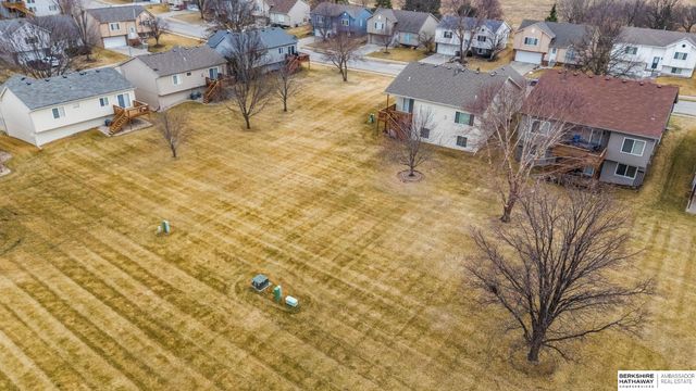 14516 Locust Street, Omaha, NE 68116