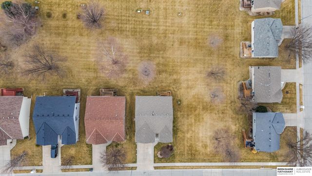 14516 Locust Street, Omaha, NE 68116