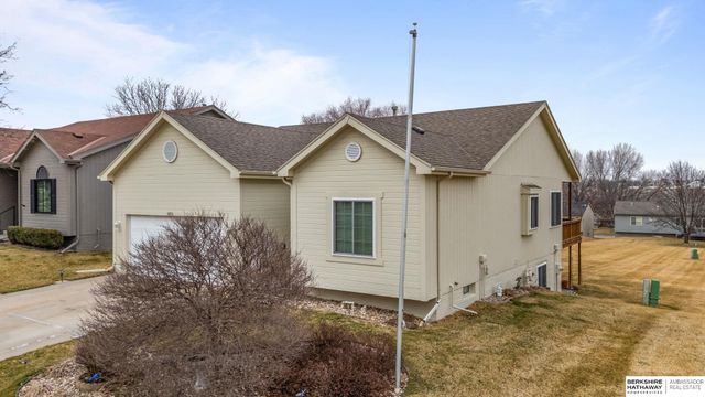 14516 Locust Street, Omaha, NE 68116