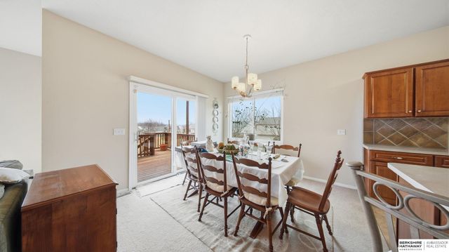 14516 Locust Street, Omaha, NE 68116