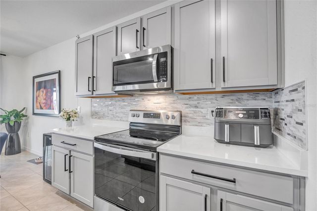 10482 QUAIL GROVE WAY, San Antonio, FL 33576