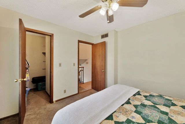 929 E 53rd St S, Wichita, KS 67216